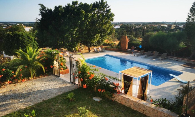 Falfosa Villa | Hermosa propiedad - Piscina - 10 min del aeropuerto de FARO