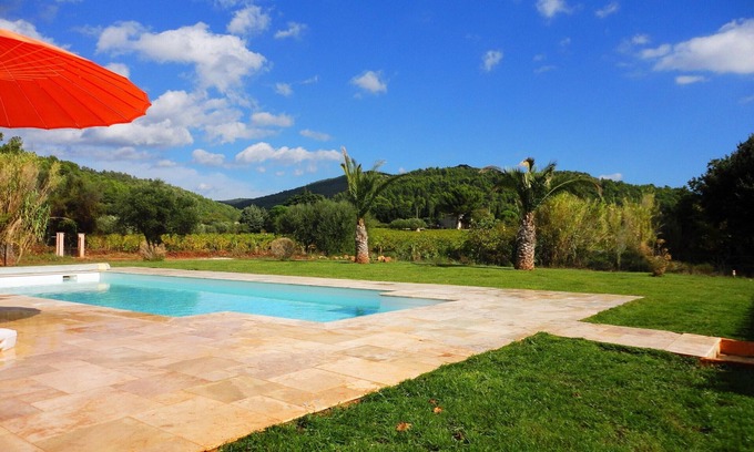 Cuers Villa | Hermosa propiedad con piscina con una vista excepcional