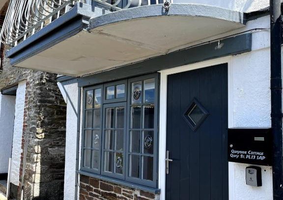 Looe Casa | Beautiful Quayside Cottage Looe