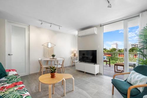 Sagrado Corazon Apartamento | Beautiful Queen Penthouse with Large Terrace