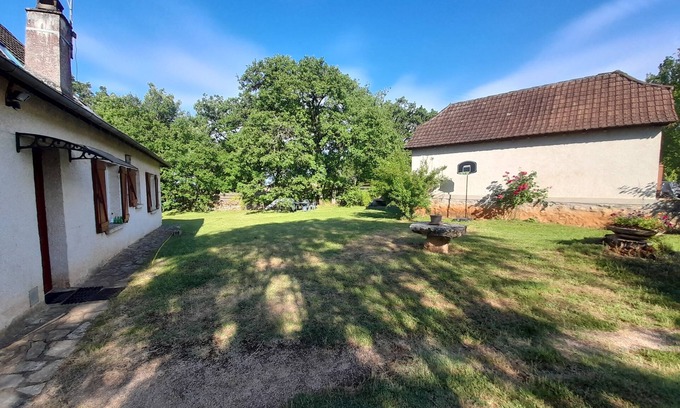 Capdenac-Le-Haut Casa | Beautiful Quercy house near the Chemin de St Jacques