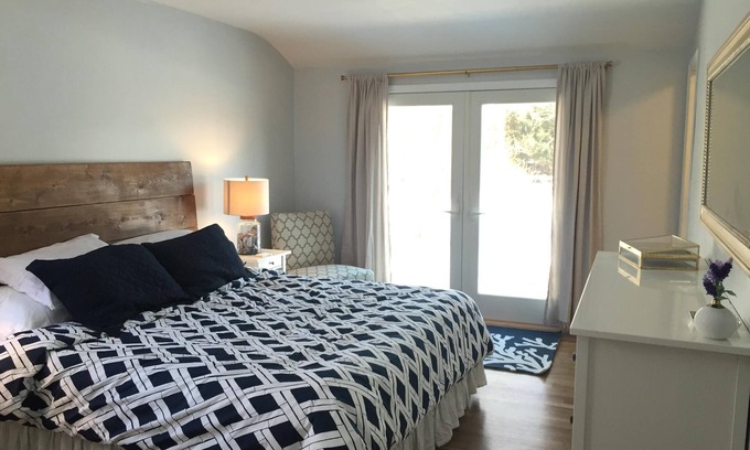 Silver Beach Casa | ¡Recientemente renovado! Tranquilo y privado, a corta distancia de la playa.