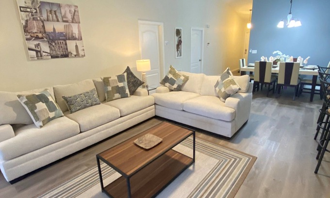 Sandy Ridge Casa | Beautiful recently renovated 5 bed /3 bath villa,