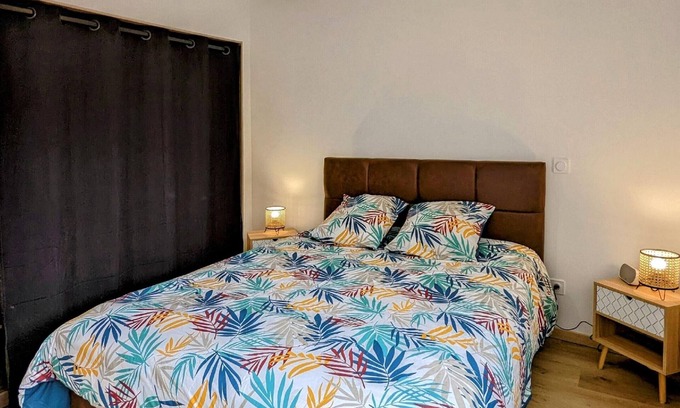 Vesoul Cabaña | Bello apartamento renovado con WiFi y estacionamiento seguro en Vesoul
