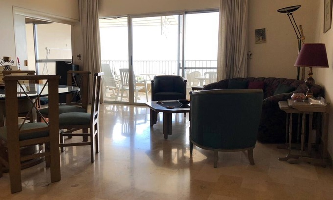 Broumana Apartamento | Hermosa residencia con un espléndido valle y vista al mar