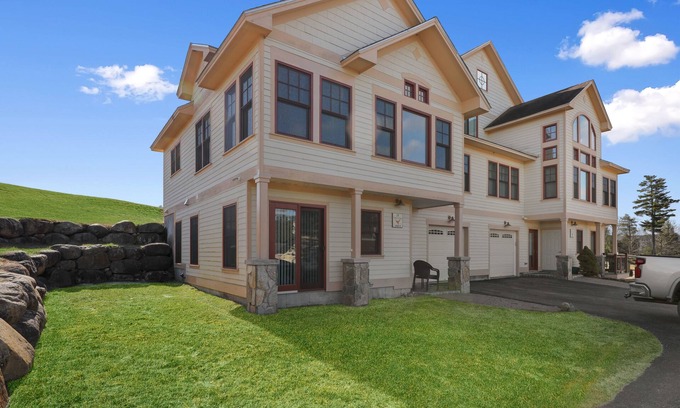 Thornton Casa | Beautiful resort condo with amazing snowy mtn views