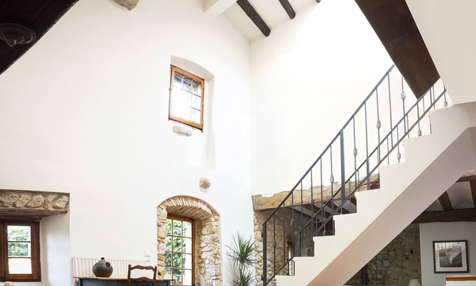 Vilanant Cabaña | Hermosa casa rural restaurada del siglo XVI.