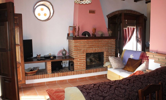 Alora Casa | Hermosa casa restaurada en el centro de Alora con espectaculares vistas desde privado
