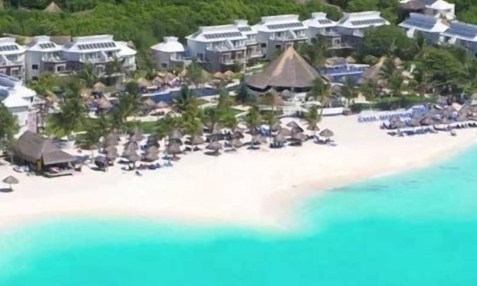 Villa Juarez Complejo | Beautiful Sandos Caracol Eco Resort with VIP ACCESS.