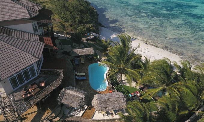 Makunduchi Villa | Beautiful Secluded 8 bedroom Beach Villa with Pool