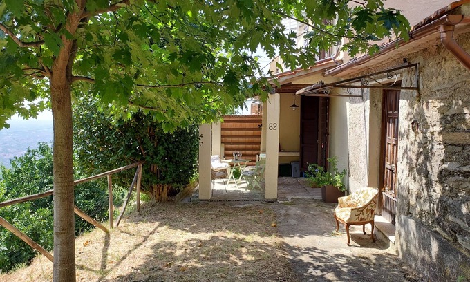 Strettoia Apartamento | Beautiful semi-detached house, view over the coast. Air conditioning,Wi-Fi