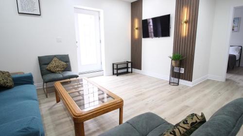 Rosemount Apartamento | Beautiful Separate Unit, GrandRiver & Kiwanis Park