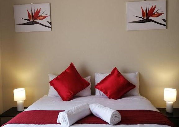 Klerksdorp Apartamento | Beautiful & Serene Airbnb house
