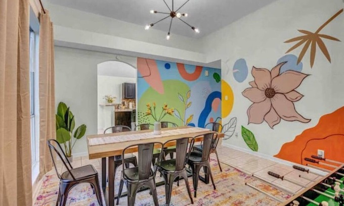 Mission Glen Estates Casa | Beautiful Silver Spring Home in Houston Southwest
