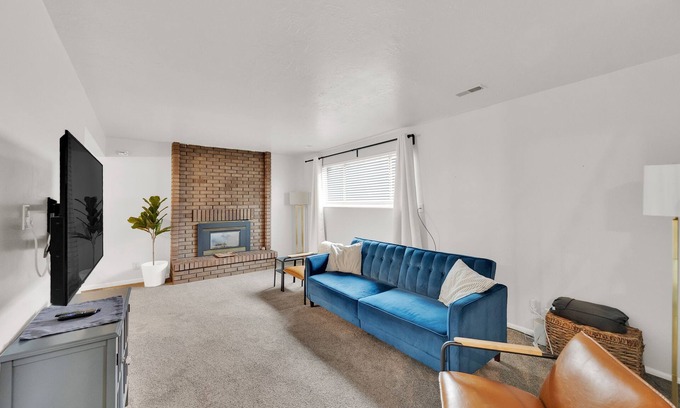 Canyon Rim Casa | Beautiful SLC Secluded Townhome - perfect location for work or play