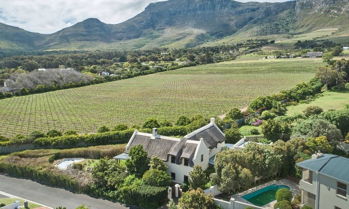 Noordhoek Casa | Beautiful, solar-powered home w/pool, fire pit and garden in Noordhoek.