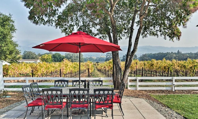 Sonoma Casa | Beautiful Sonoma House with Patio and Vineyard Views!