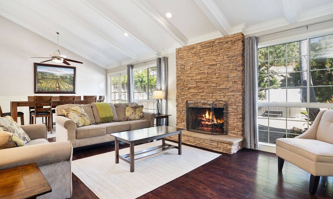 Mission Viejo Casa | Beautiful, spacious home with private hot tub, putting green, basketball and BBQ