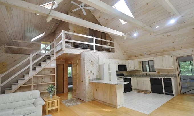 Sherwood Forest Casa | Beautiful Spacious Berkshire A-Frame Mountain House