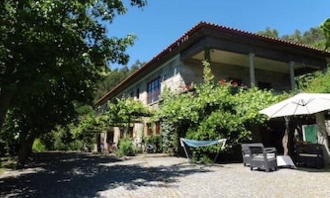 Portela Apartamento | Apartamiento en uma granja. Para 6 personas - 3 cuartos, 2 baños. Con piscina.
