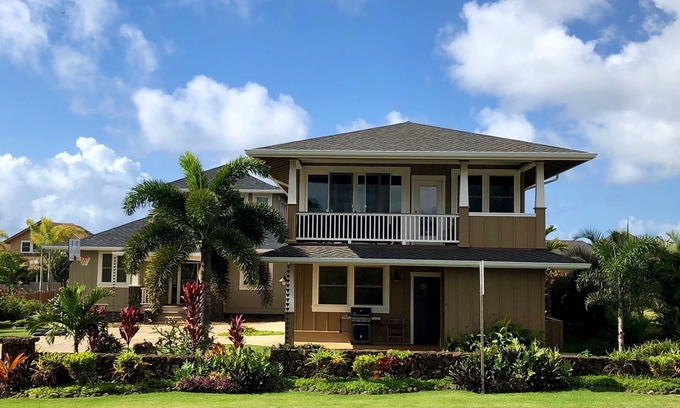 Poipu Apartamento | Hermoso y espacioso piso de arriba Apt en Poipu Beach Estates! Una habitación con aire acondicionado!