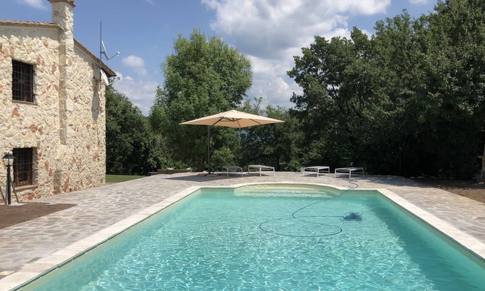 Casaprota Villa | Hermosa villa de piedra en las colinas