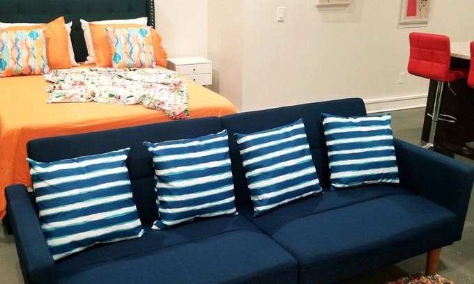 Riverside Apartamento | Beautiful Studio Apt#2 in heart of Riverside