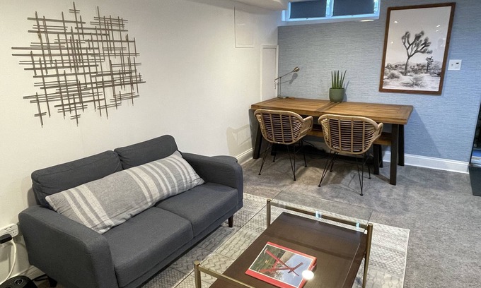 Mount Adams Apartamento | Beautiful Studio on the Park in the Heart of Mt. Adams