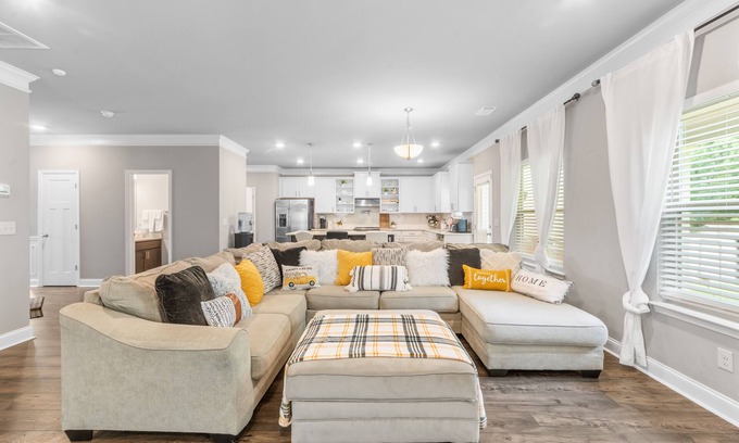 Buford Casa | Beautiful Stylish Masterpiece in Buford!