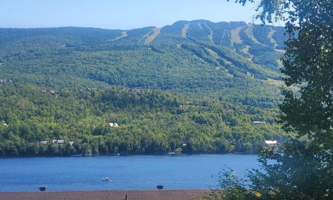 Mont-Tremblant Apartamento | Beautiful suite with superb mountain view.