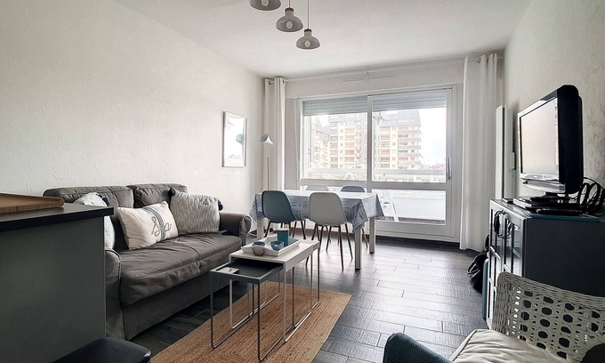 Courseulles-sur-Mer Apartamento | Hermoso T3 cerca de playas, puerto deportivo, aparcamiento, WiFi