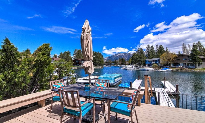 Tahoe Keys Casa | Beautiful Tahoe Home - Waterfront Location