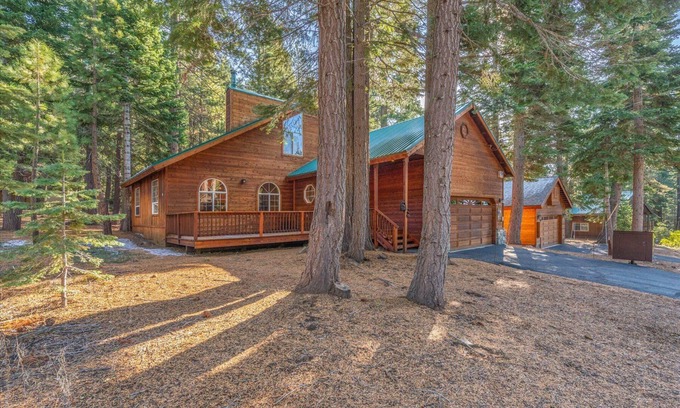 Truckee Casa | Tahoe Donner, 4 habitaciones, casa de alquiler familiar perfecta