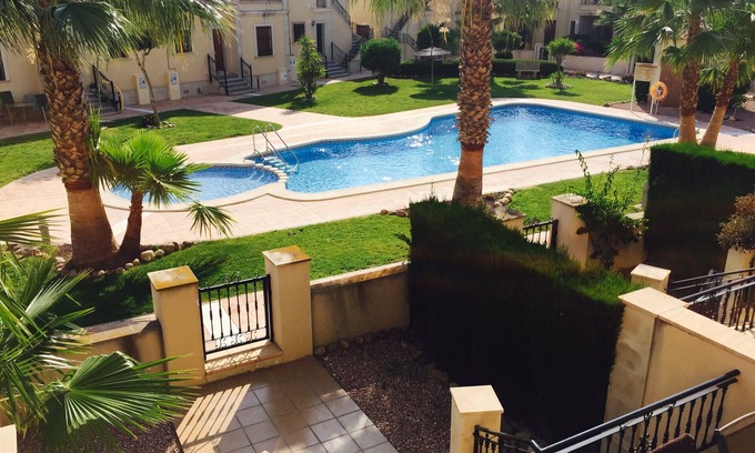 Algorfa Casa | Precioso adosado en La Finca Golf, con Wifi y aire acondicionado con vistas a la piscina.