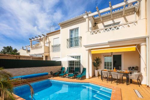 Ferragudo Casa | Beautiful townhouse in downtown Ferragudo
