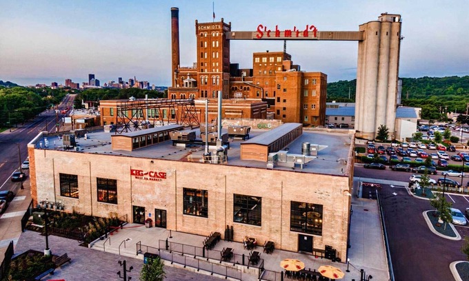 West Seventh Apartamento | Beautiful Twin Cities Getaway < 3 Mi to Dtwn!