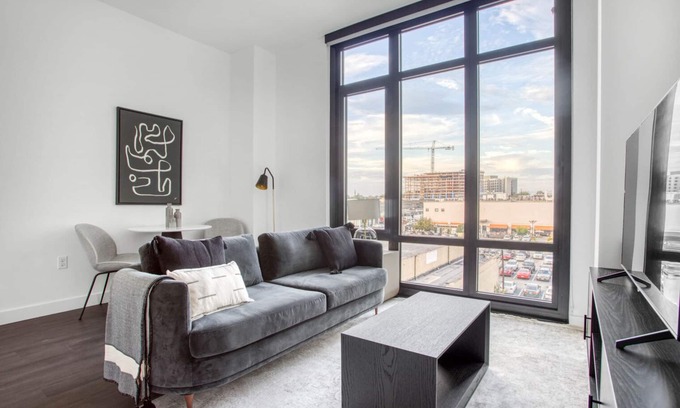 Gallaudet Apartamento | Beautiful Union Market 1BR w/ Gym & W/D, steps to Metro, by Blueground