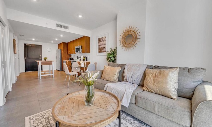 Overtown Apartamento | Beautiful Unit with Amazing View & Free Parking