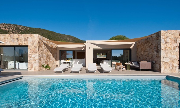 Hameau de Palombaggia Villa | Palombaggia 5 * villa de lujo con piscina impresionante vista al mar acceso a playa privada