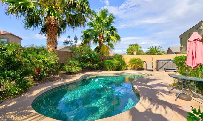 San Tan Valley Casa | Beautiful Vacation Home with Private Outdoor Pool & Spa In Johnson Ranch Comm.