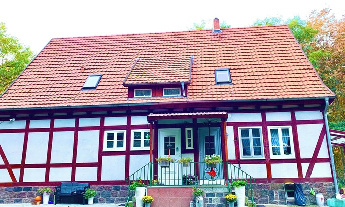 Kroeslin Apartamento | Beautiful vacation apartment "Bella" in the forester's lodge