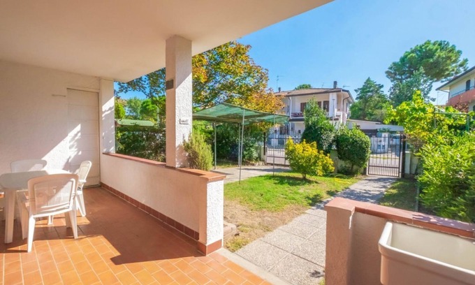 Lido degli Scacchi Villa | Apartamento en el condominio de 2 º piso, zona centro, 250 m del mar
