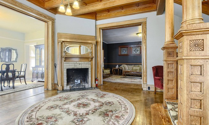Deadwood Cabina | Beautiful Victorian Property On Lead, SD Main Street w/ View From Front Patio