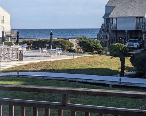 East End Apartamento | Beautiful view from a peaceful place