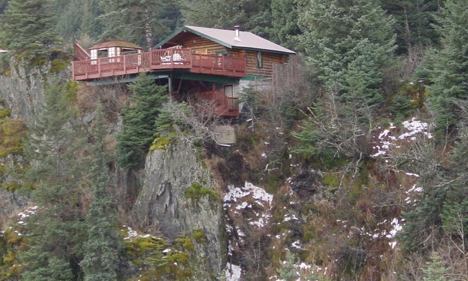 Seward Cabina | Beautiful view of Seward Harbor and Resurection Bay!