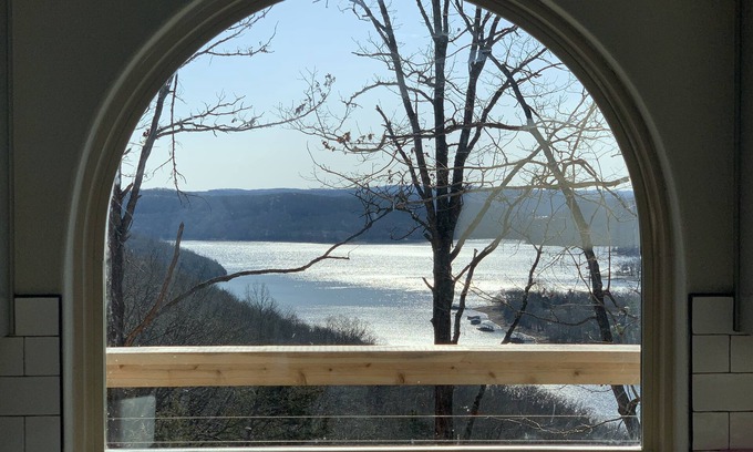 Garfield Chalet De Esquí | Beautiful Views! New chalet (cabin) in Ozark Mountains on Beaver Lake!