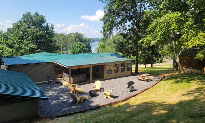 Dandridge Casa | Beautiful views, quiet and full of wild life. Enjoy the lake life.