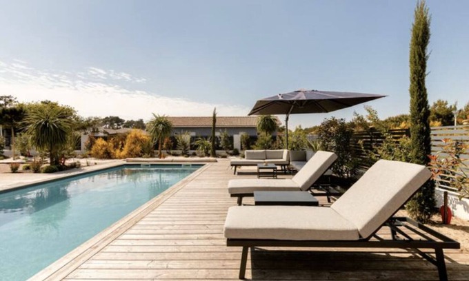 Vensac Villa | Beautiful villa 800m from the ocean - 5 bdrms 12 pers - heated salt pool and pétanque court
