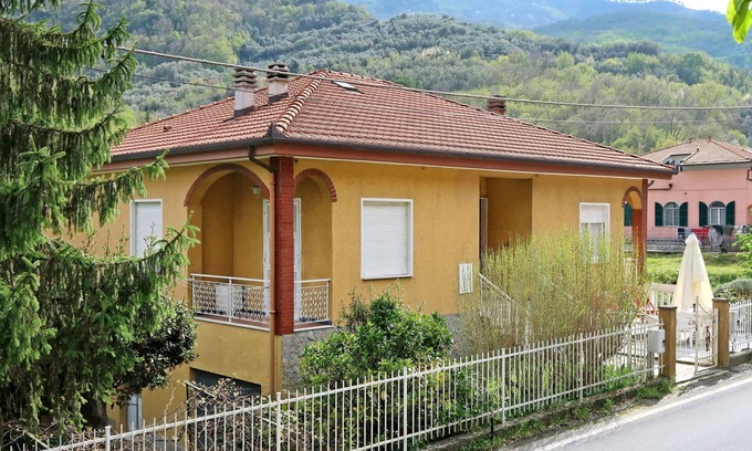 Rossi Casa | Preciosa casa de vacaciones para 4 personas con TV, terraza y aparcamiento
