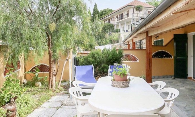 Sanremo Casa | Beautiful villa for 9 guests with WIFI, TV, terrace and pets allowed